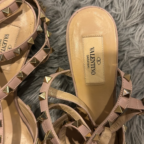 VALENTINO ROCKSTUD CAGED PUMP - Picture 4 of 7